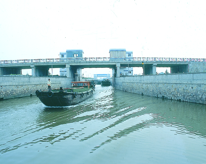 1542009520432598.jpg 1542009520432598.jpg